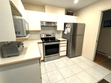 Kitchen Photo of 317 15875 Marine Drive, White Rock, BC