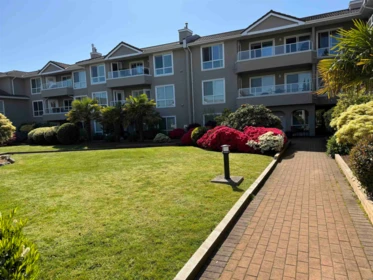 Outdoor Patio Photo of 317 15875 Marine Drive, White Rock, BC