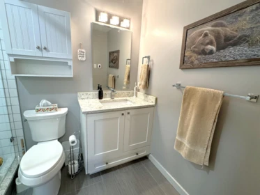 Walk-In Closet Photo of 317 15875 Marine Drive, White Rock, BC