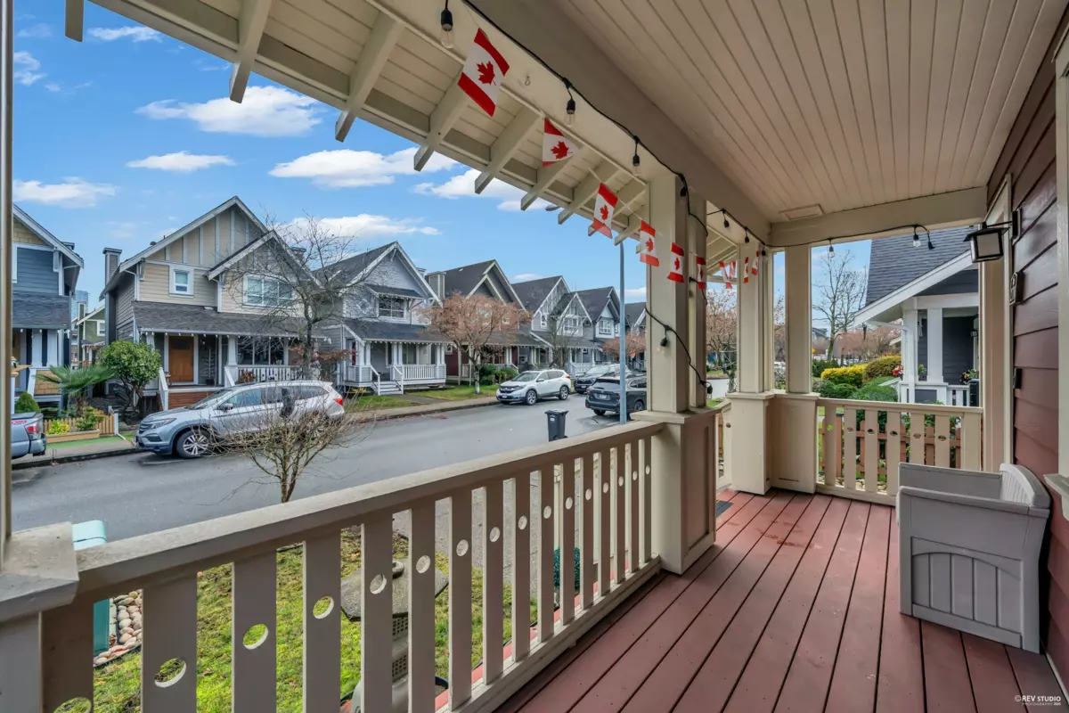 Exterior Rear Photo of 270 Holly Avenue, New Westminster, BC