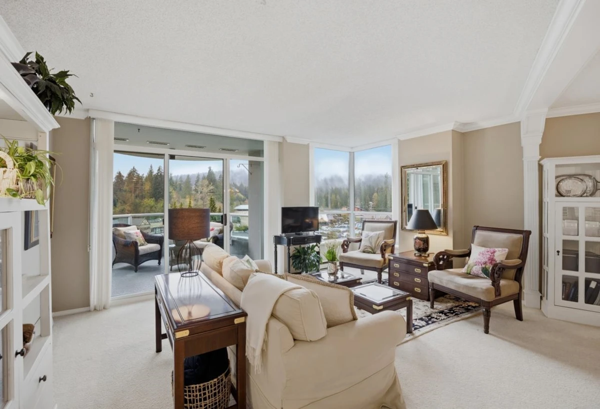 Living Room Photo of 704 995 Roche Point Drive, North Vancouver, BC