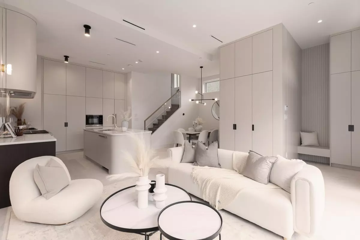 Living Room Photo of 1 3617 W 12th Avenue, Vancouver, BC