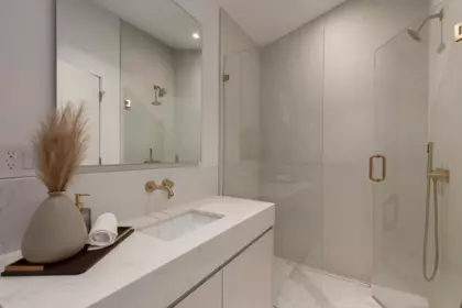 Powder Room Photo of 1 3617 W 12th Avenue, Vancouver, BC