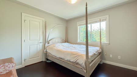 Entry Foyer Photo of 5487 Hardwick Street, Burnaby, BC