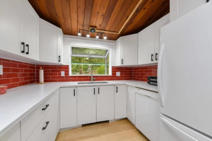 Laundry Room Photo of 514 Aya Reach Road, Mayne Island, BC
