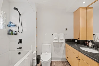 Basement Recreation Room Photo of 355 Rabbit Lane, West Vancouver, BC