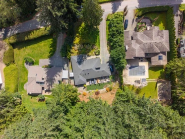 Hot Tub / Spa Photo of 355 Rabbit Lane, West Vancouver, BC