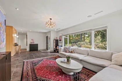 Kitchen Photo of 355 Rabbit Lane, West Vancouver, BC