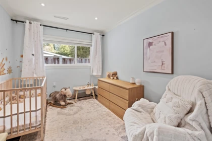 Mudroom Photo of 355 Rabbit Lane, West Vancouver, BC