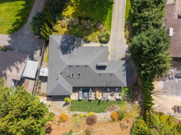 Swimming Pool Photo of 355 Rabbit Lane, West Vancouver, BC