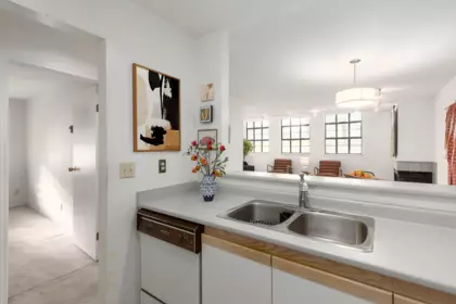 104 700 E Pender Street, Vancouver, BC, Vancouver — Apartment/Condo for sale