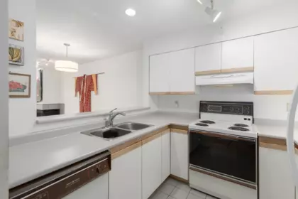 104 700 E Pender Street, Vancouver, BC, Vancouver — Apartment/Condo for sale