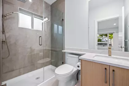 Hot Tub / Spa Photo of 11468 Williams Road, Richmond, BC