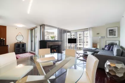 Kitchen Island Photo of 503 990 Beach Avenue, Vancouver, BC