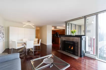 Kitchen Photo of 503 990 Beach Avenue, Vancouver, BC