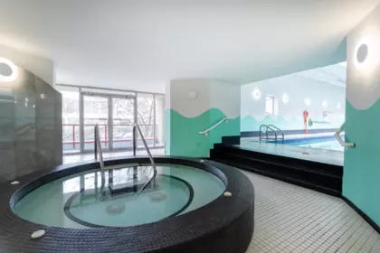 Swimming Pool Photo of 503 990 Beach Avenue, Vancouver, BC
