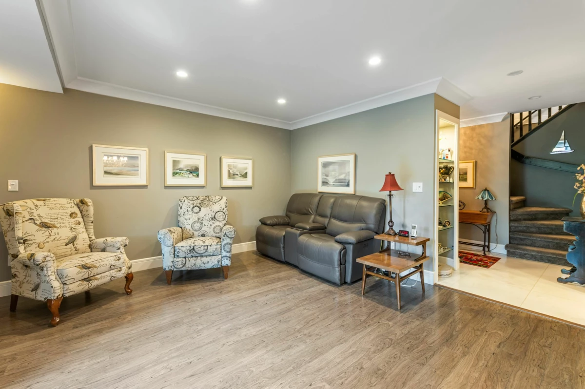 Dining Area Photo of 103 12757 16 Avenue, Surrey, BC