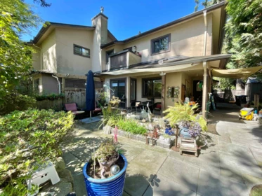 Front Yard Photo of 103 12757 16 Avenue, Surrey, BC