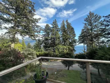 1482 Eagle Cliff Road, Bowen Island, BC, Bowen Island — Single Family Residence for sale