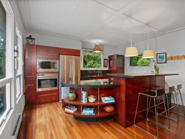 Primary Bedroom Photo of 1482 Eagle Cliff Road, Bowen Island, BC