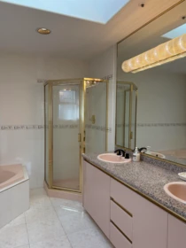 Entry Foyer Photo of 8110 Osler Street, Vancouver, BC