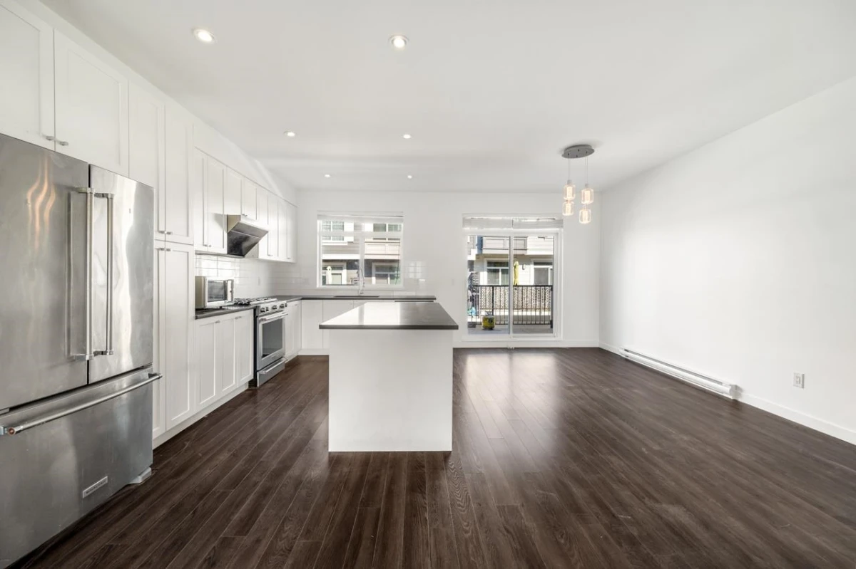 Dining Area Photo of 56 16678 25 Avenue, Surrey, BC