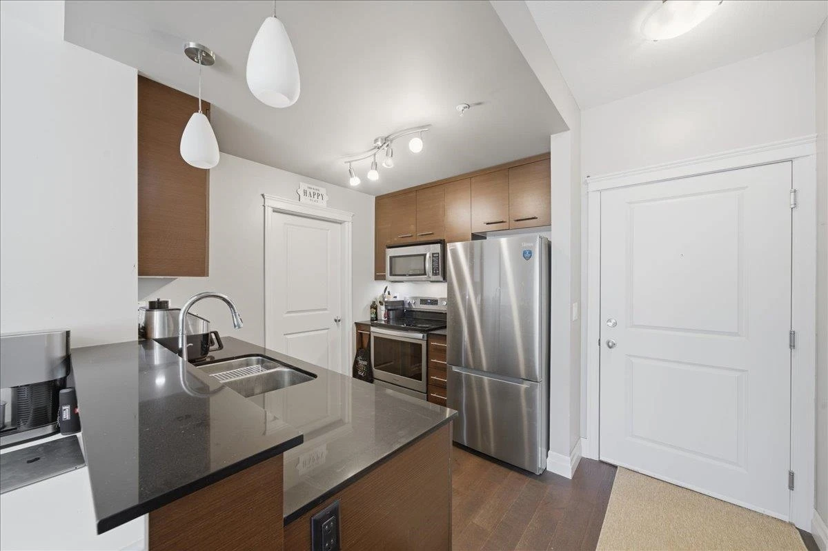 Family Room Photo of 310 2343 Atkins Avenue, Port Coquitlam, BC