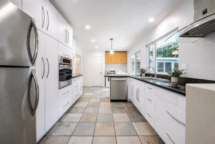 Breakfast Nook Photo of 4037 Ripple Road, West Vancouver, BC
