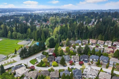Community Amenities Photo (Clubhouse) of 1659 Orkney Place, North Vancouver, BC