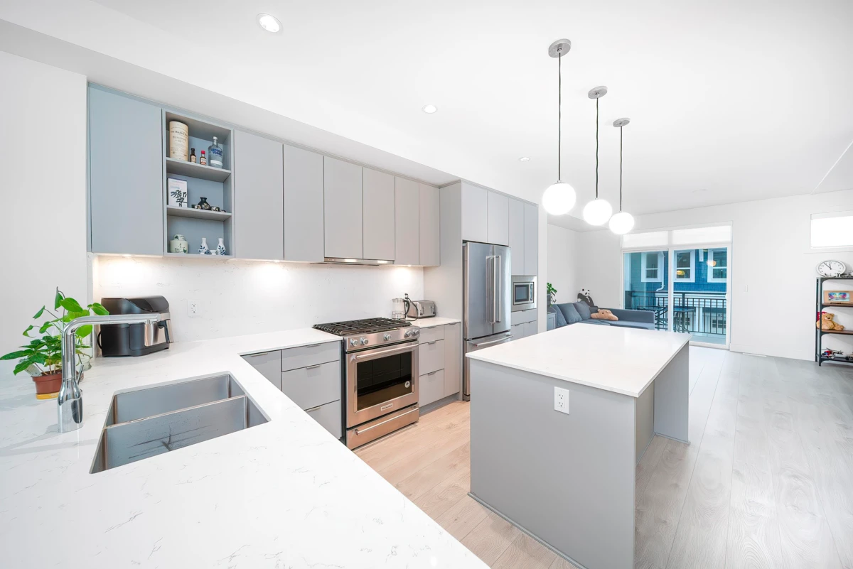 Dining Area Photo of 76 16561 17a Avenue, Surrey, BC