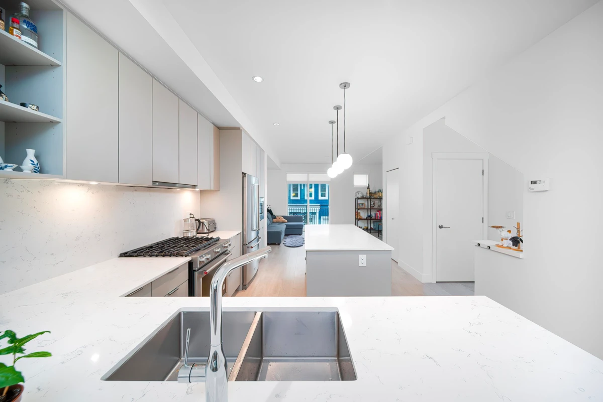 Family Room Photo of 76 16561 17a Avenue, Surrey, BC