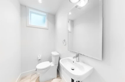 Guest Bathroom Photo of 76 16561 17a Avenue, Surrey, BC
