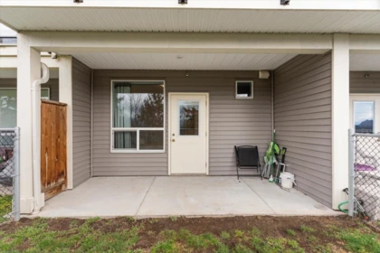 Swimming Pool Photo of 123 6026 Lindeman Street, Chilliwack, BC