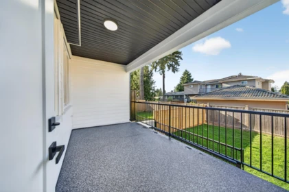 Powder Room Photo of 11399 85a Avenue, Delta, BC