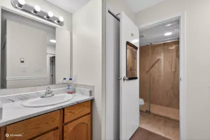 Hallway Photo of 129 13725 72a Avenue, Surrey, BC
