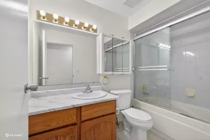 Mudroom Photo of 129 13725 72a Avenue, Surrey, BC
