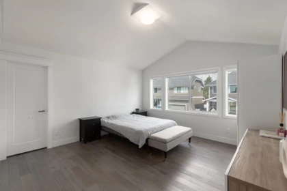 Laundry Room Photo of 16665 103a Avenue, Surrey, BC