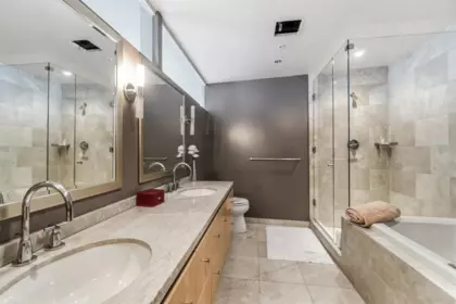 Mudroom Photo of 4303 938 Nelson Street, Vancouver, BC