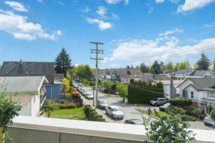 Backyard Photo of 212 4338 Commercial Street, Vancouver, BC