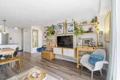 Breakfast Nook Photo of 212 4338 Commercial Street, Vancouver, BC