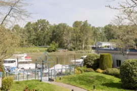 204 4733 W River Road, Delta, BC