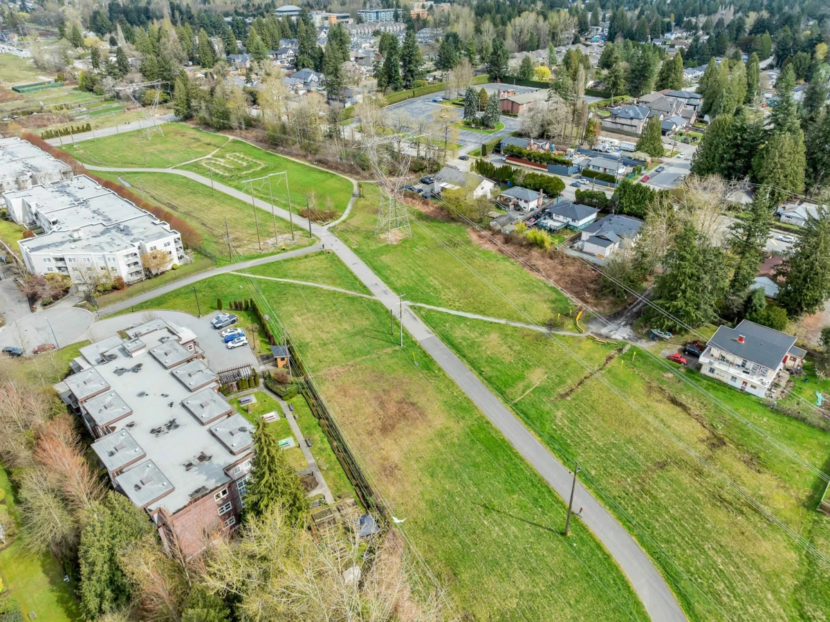 Family Room Photo of 109 13843 100 Avenue, Surrey, BC