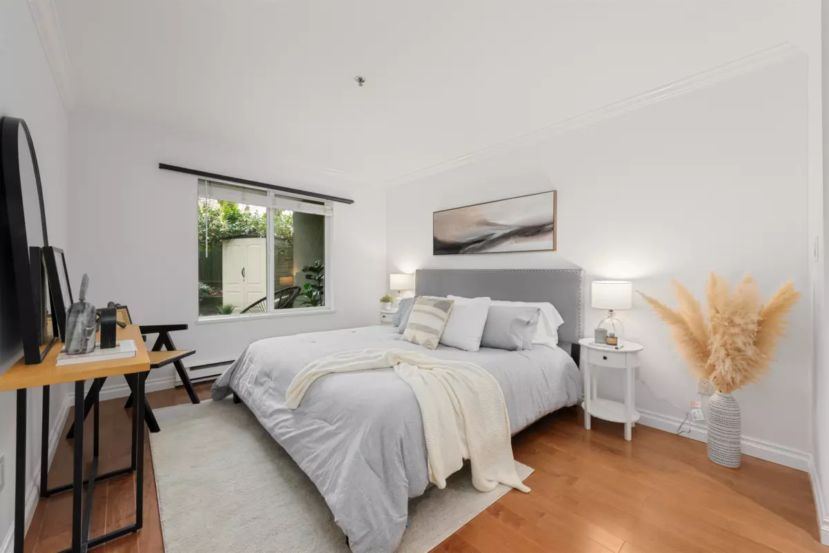 Living Room Photo of 103 1925 W 2nd Avenue, Vancouver, BC