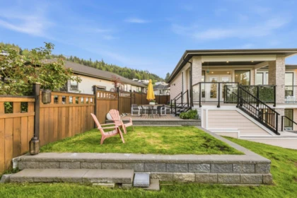 Hot Tub / Spa Photo of 3 8295 Nixon Road, Chilliwack, BC