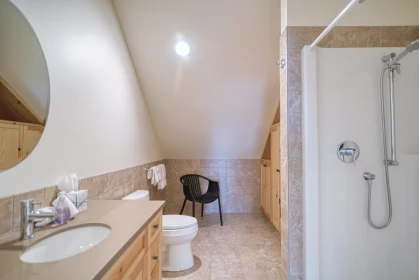 Hallway Photo of 4253 Packalen Boulevard, Garden Bay, BC