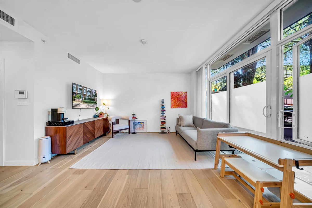 Living Room Photo of 2021 W 10th Avenue, Vancouver, BC