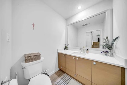 Mudroom Photo of 2021 W 10th Avenue, Vancouver, BC