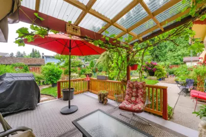 Outdoor Deck Photo of 33318 Holland Avenue, Abbotsford, BC