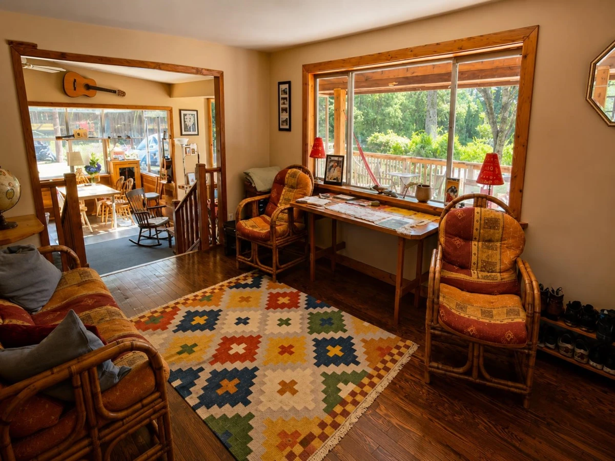 Family Room Photo of 1261 Roberts Creek Road, Roberts Creek, BC