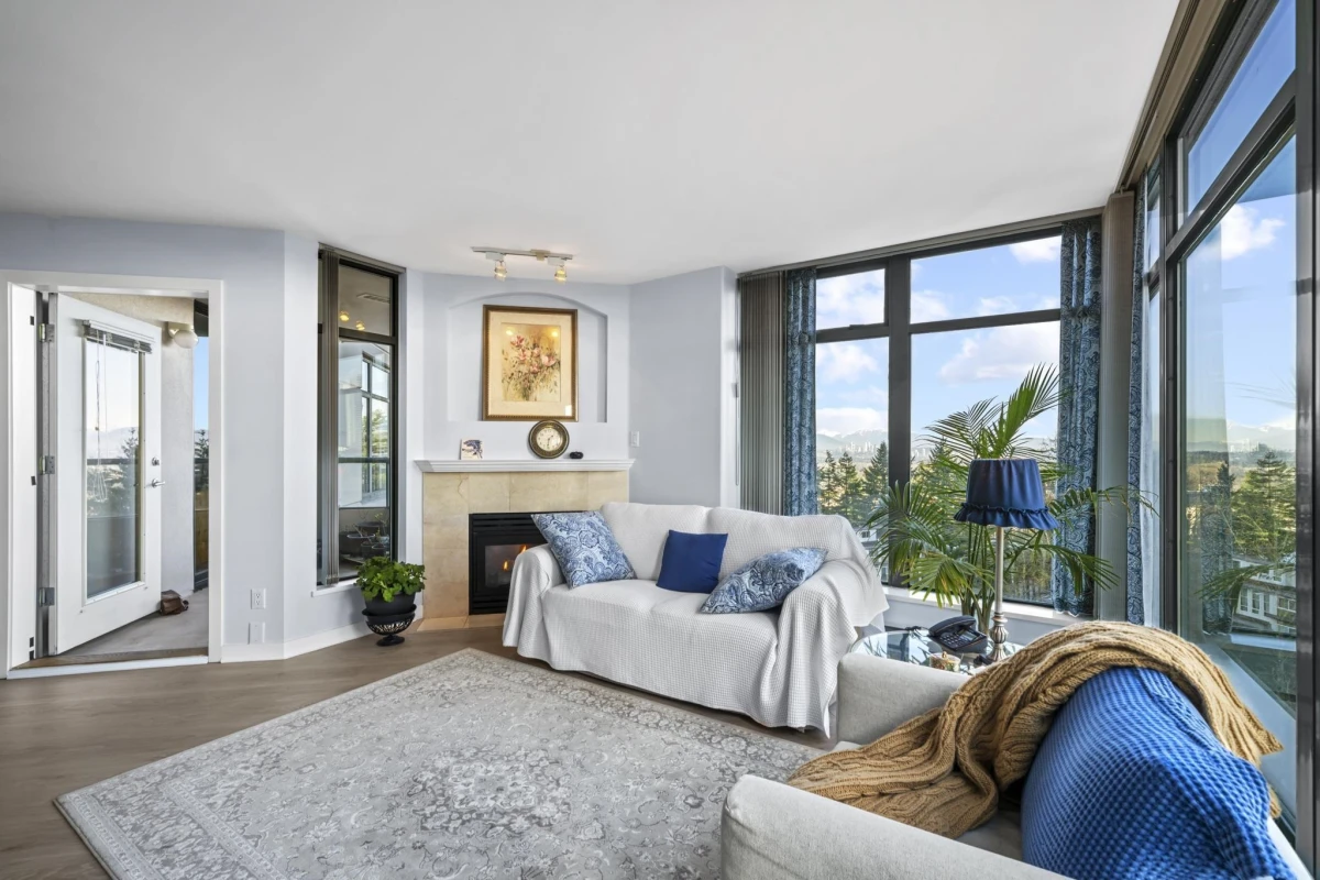 Family Room Photo of 1001 4567 Hazel Street, Burnaby, BC